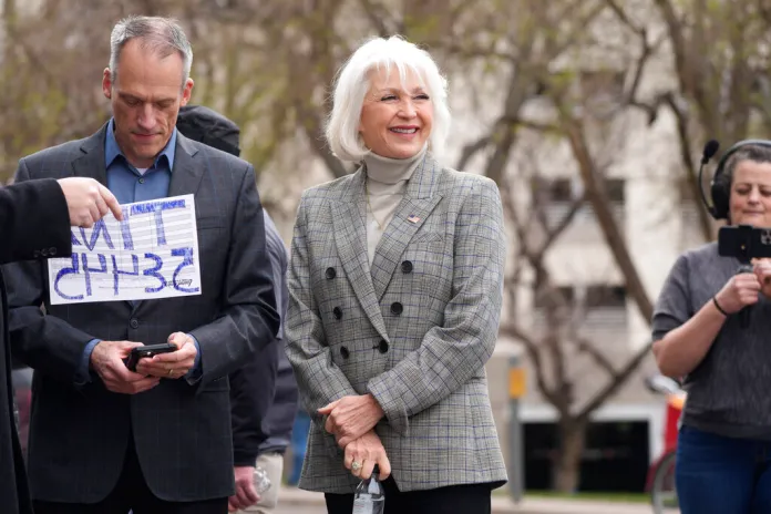 Tina Peters’s pardon request puts Trump in dilemma Tina Peters’s pardon request puts Trump in dilemma