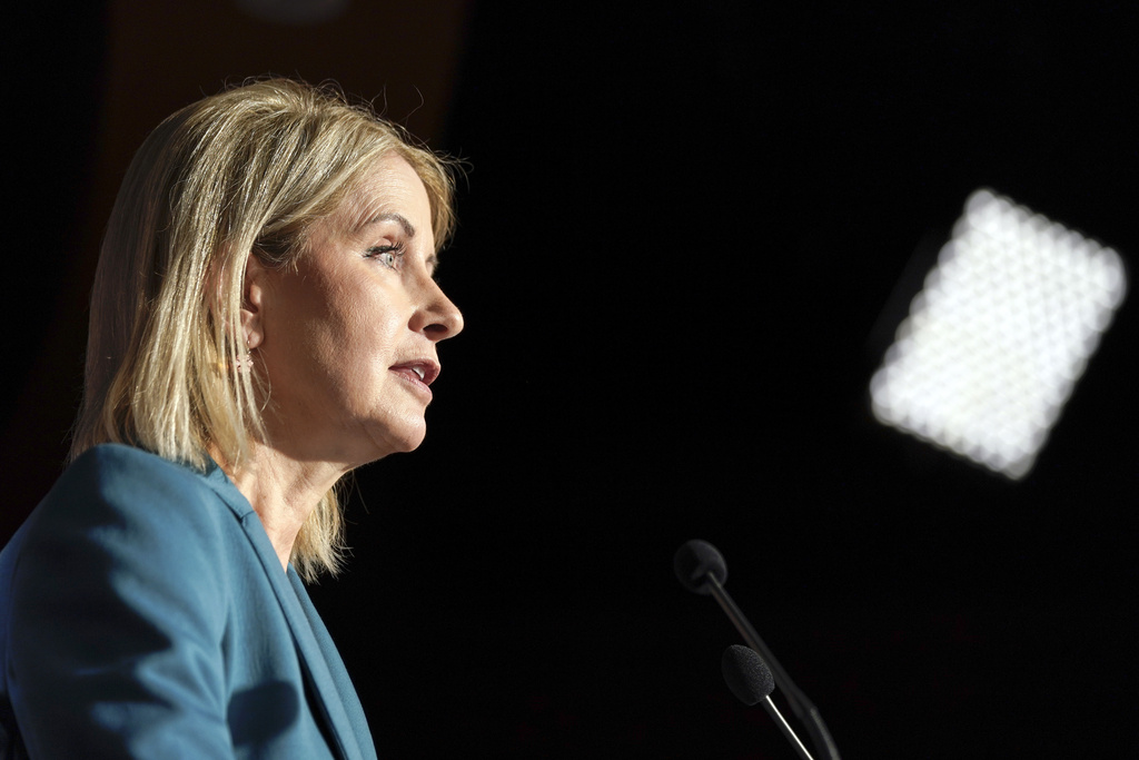 Mary Miller introduces bill to block investors from ‘crowding families out of homes’
