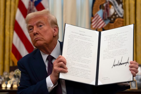 Trump’s upcoming AI executive order tees up likely legal clash with GOP states