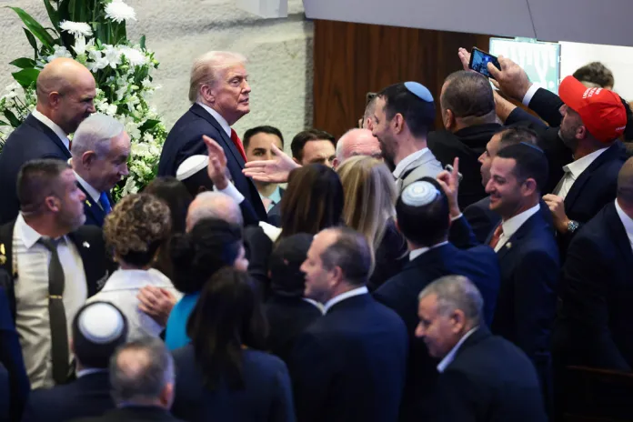 Trump peace plan passes in Knesset despite boycott Trump peace plan passes in Knesset despite boycott
