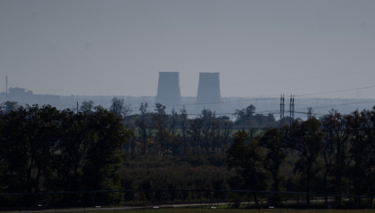 Russia’s overnight barrage on Ukraine amid peace talks temporarily cut power from nuclear power plant