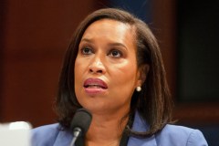 Bowser reinstates juvenile curfew in DC after council let it expire