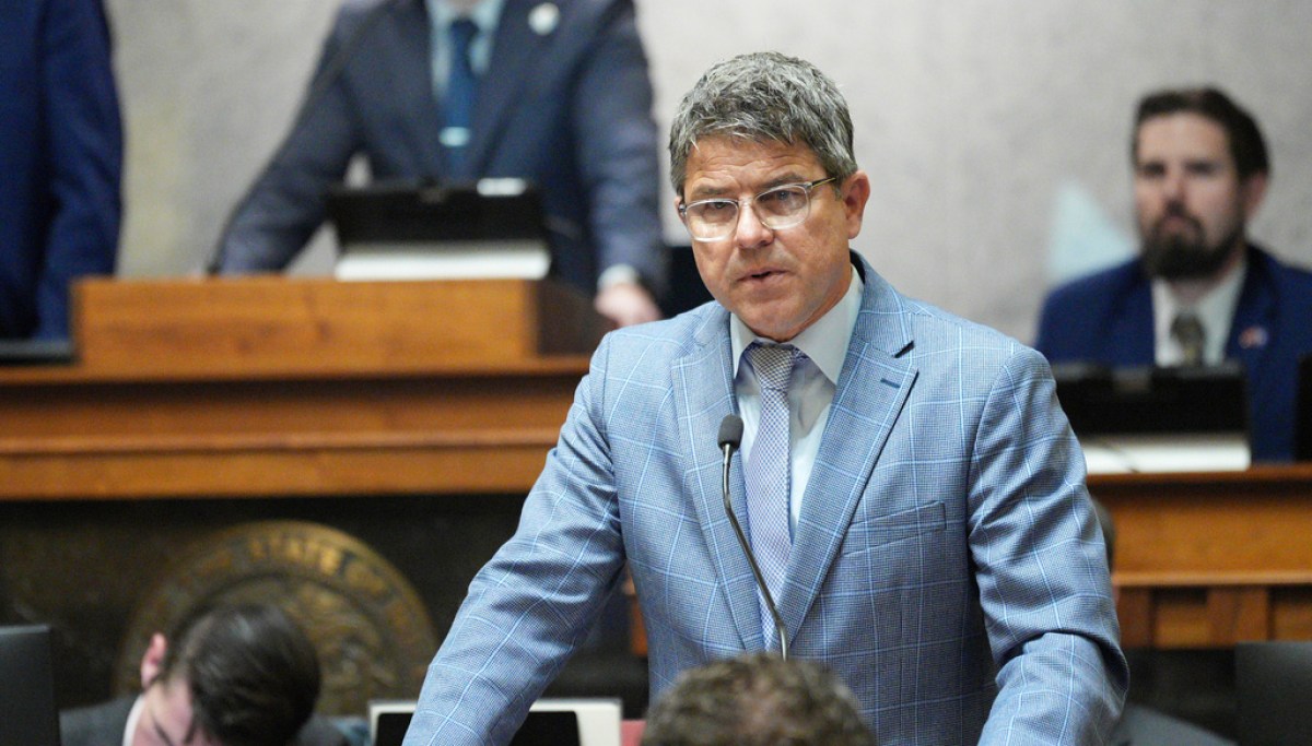 Midwest nasty: ‘Hoosier nice’ gets swamped in Trump White House’s redistricting revenge tour against Indiana Republicans