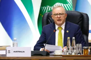 Australian prime minister refuses apology for ‘classless’ melon gag to Japan leader
