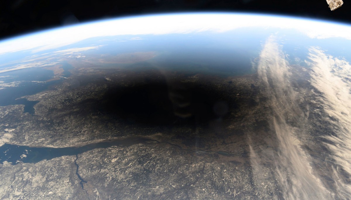 Meteor explodes near Boston: ‘Bigger than a normal fireball’