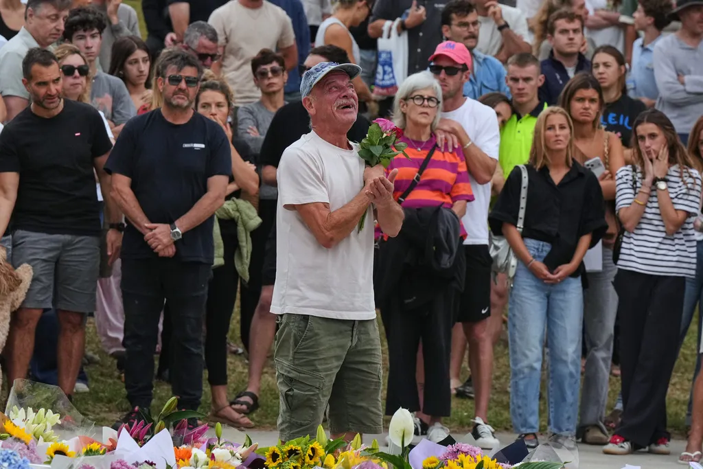 Australia moves to tighten gun laws after Bondi Beach Hanukkah shooting