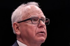 HHS freezes all child care payments to Minnesota over fraud allegations