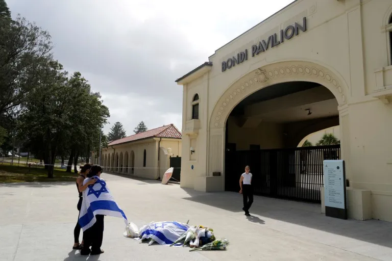 A memorial near Bondi Beach.