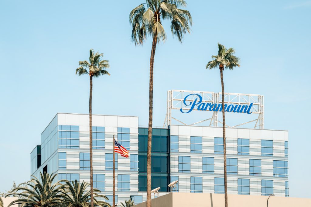 Warner Bros. recommends Netflix offer despite new proposal from Paramount 