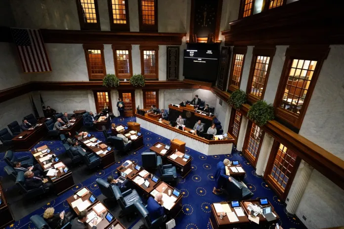Indiana redistricting bill clears committee, heading to full Senate vote Indiana redistricting bill clears committee, heading to full Senate vote