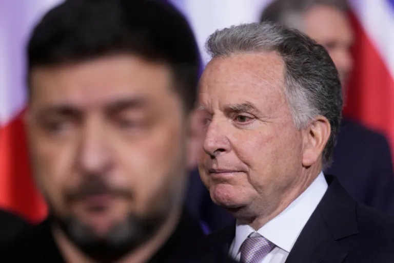 Steve Witkoff and Zelensky.