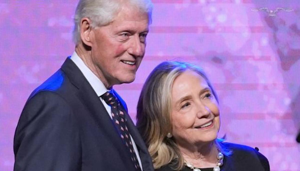 Bill and Hillary Clinton face ticking clock on congressional contempt