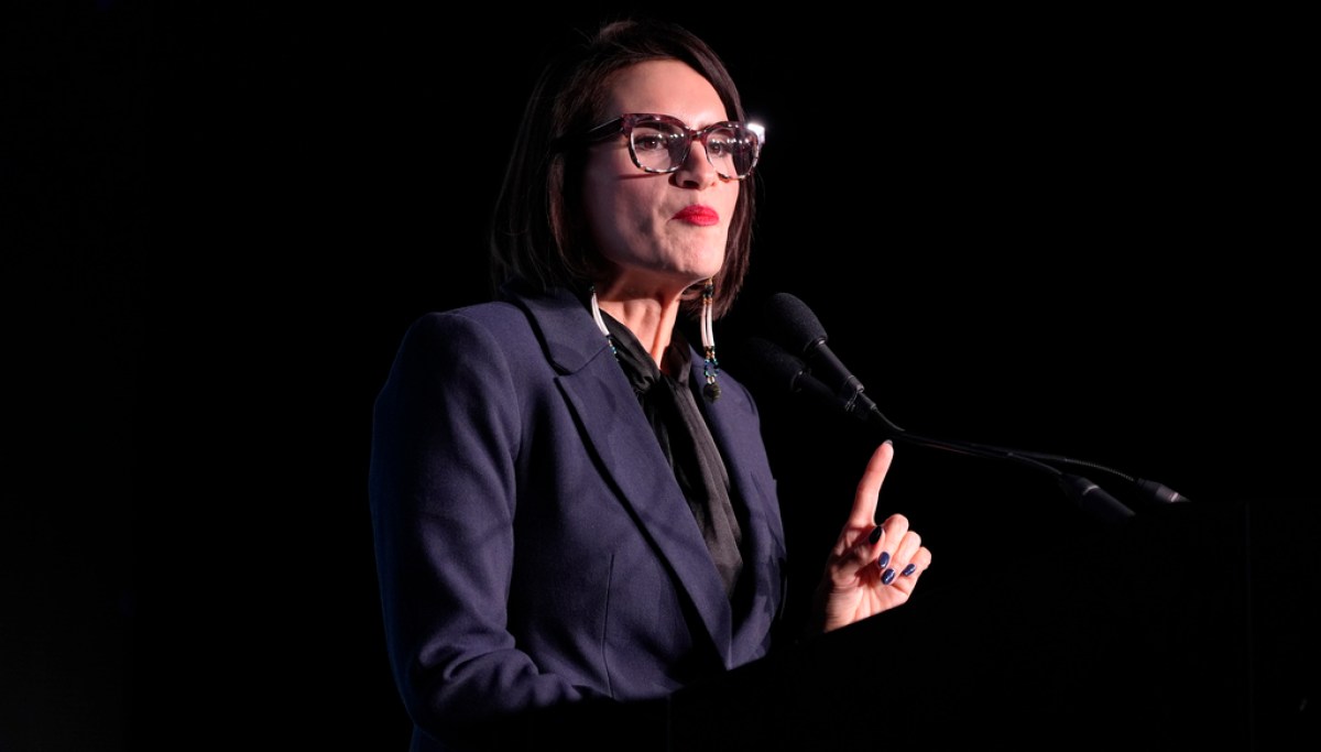 Democrats request money while consoling after Minneapolis deaths of Alex Pretti and Renee Good