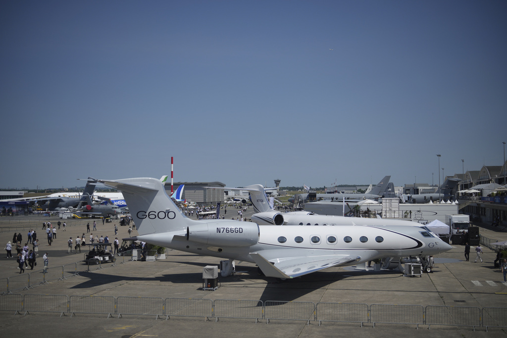 Trump threatens Canada with 50% tariff in Gulfstream certification dispute