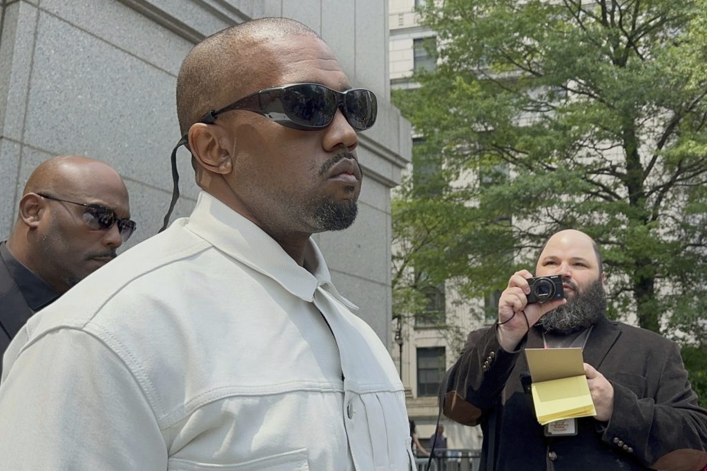 Kanye West cites bipolar disorder in apology for antisemitic behavior: ‘I love Jewish people’