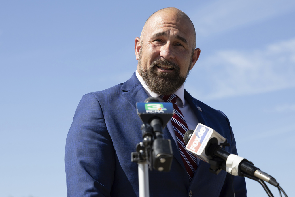 Florida lieutenant governor enters gubernatorial race to succeed DeSantis
