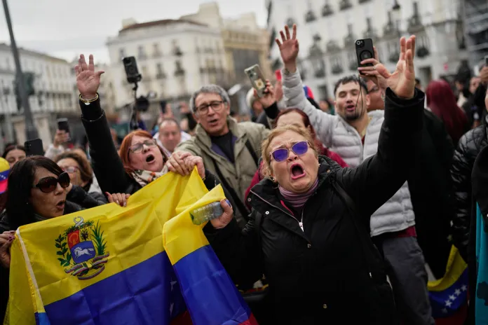 Venezuelan diaspora celebrate in Madrid following Maduro's arrest