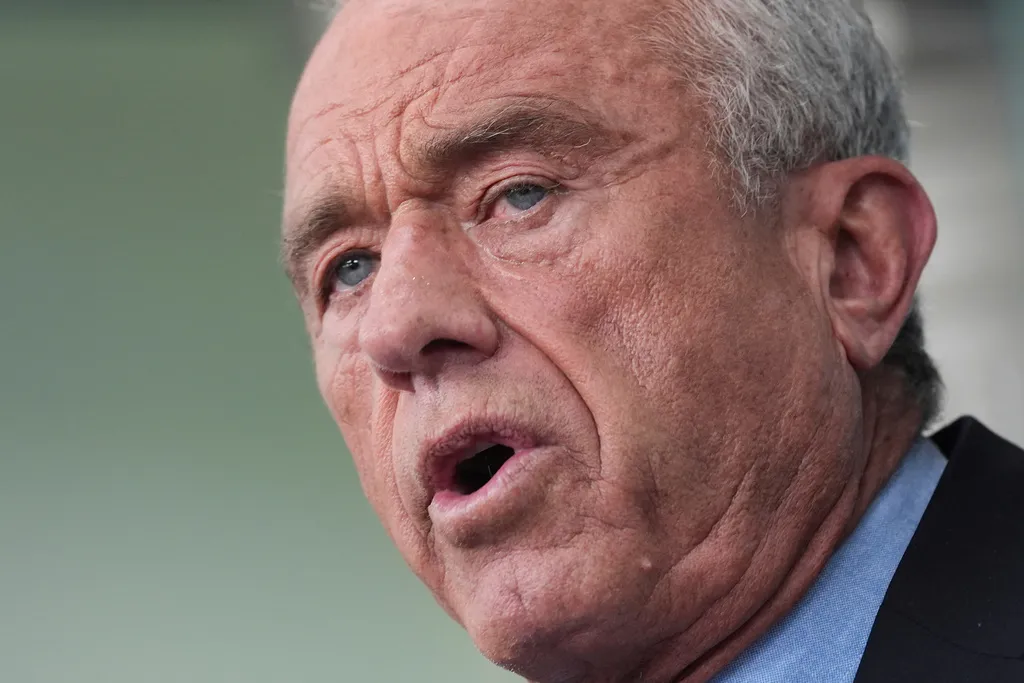 Kennedy defends Christian foster parents over transgender children