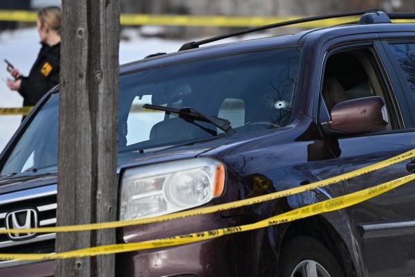 Joe Concha says media coverage of ICE shooting is ‘crazy town’