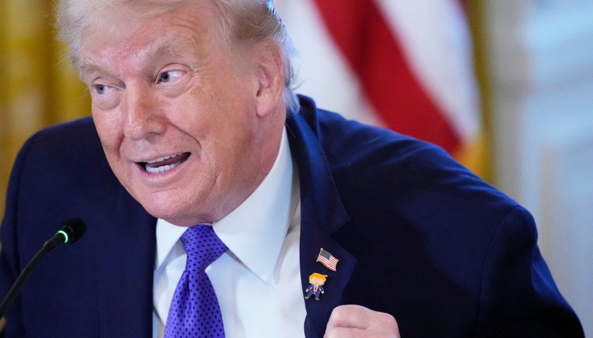 Trump tells Cuba to ‘make a deal’ before oil and money cut off