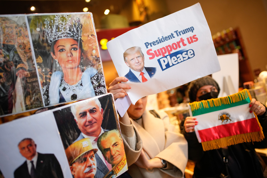 Iran ‘prepared for war’ but hoping for negotiations with US