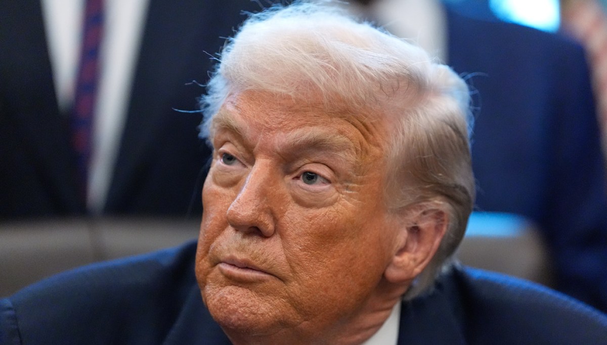 Trump dodges on whether he would leave NATO to get Greenland