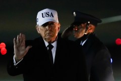 Air Force One carrying Trump turns back after ‘minor electrical issue’ en route to Davos