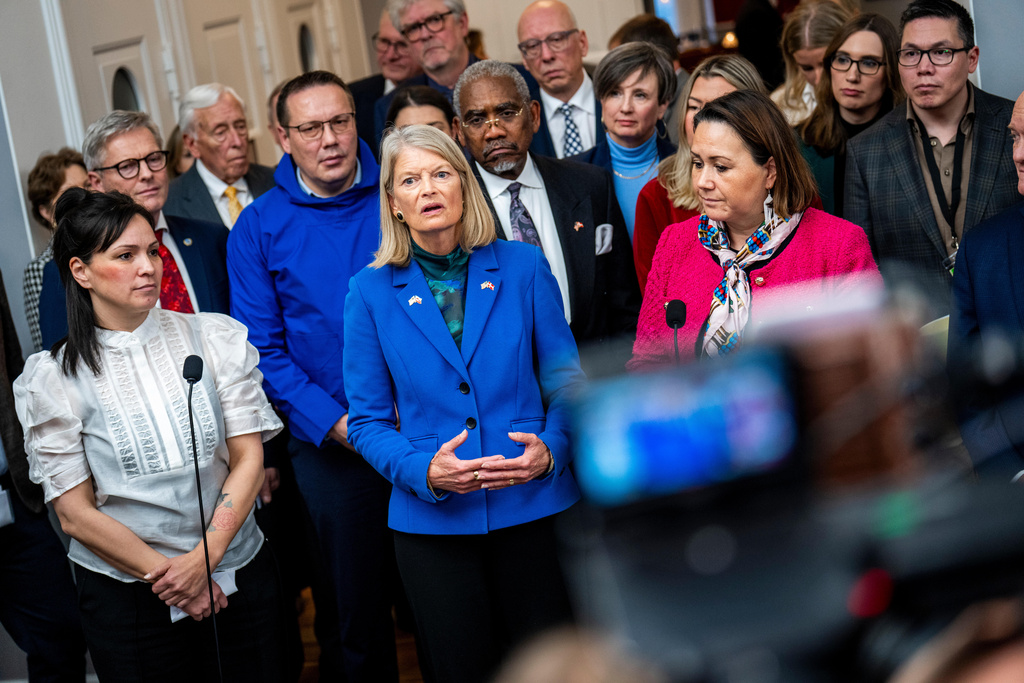 Murkowski says Congress has ‘tools at our disposal’ to block Greenland seizure