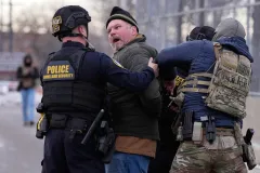 Pentagon orders 1,500 active-duty troops to prepare for Minnesota deployment