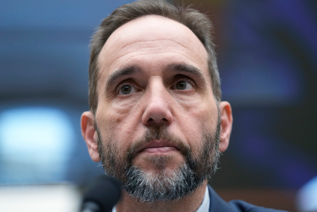 Smith admits partisan prosecutions would ‘weaken rule of law’