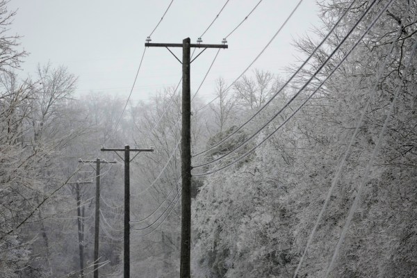 Grid operator scrambles to prevent blackouts from record demand in winter storm