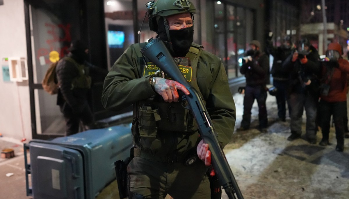 Ecuadorian Consulate repels ‘attempted incursion’ by ICE officer in Minneapolis