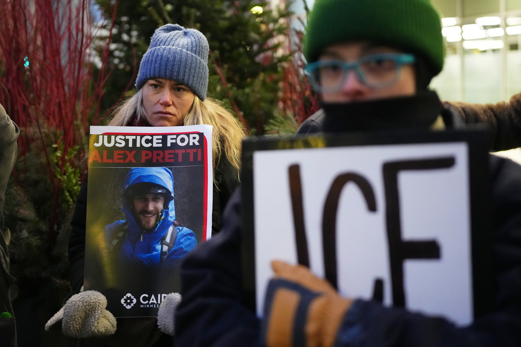 Two federal officers fired their weapons in Alex Pretti shooting, DHS says