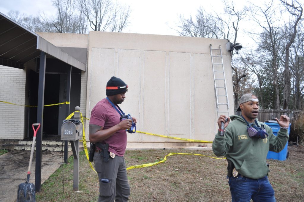 Government provision of synagogue security proves complex