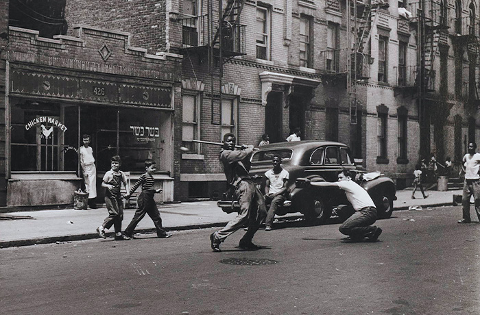Stickball by Arthur Leipzig, 1951. (Courtesy of the Brooklyn Museum)