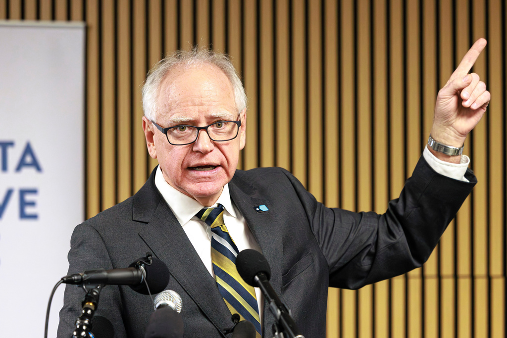 Walz readies National Guard to be ‘staged’ ahead of ‘Day of Unity’ for woman killed by ICE