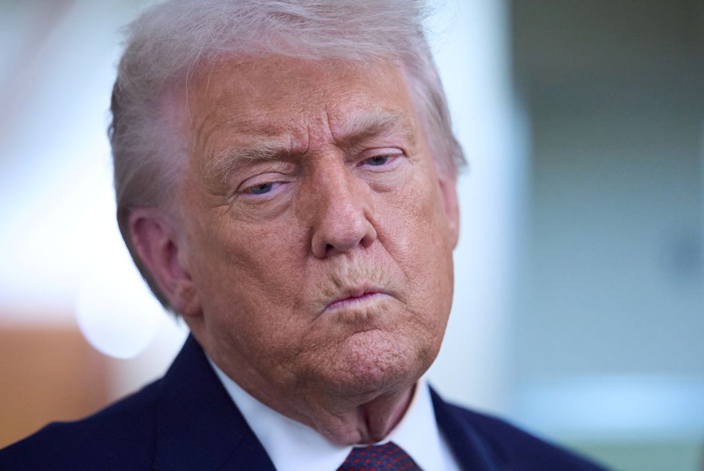 Trump tight-lipped on whether he backs agents’ decision to shoot Pretti