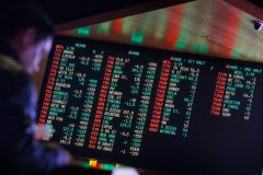 AI tools offer earlier detection of problem gambling, but experts warn of new risks