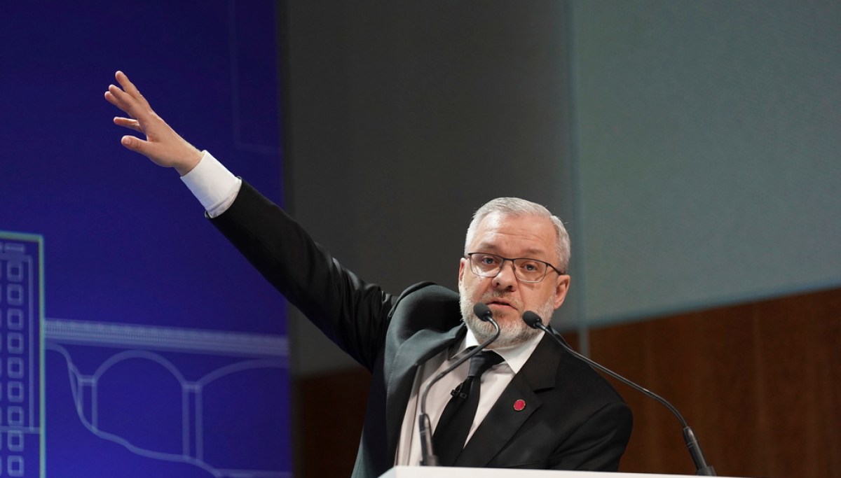 Ukraine charges former energy minister in connection to wide-ranging corruption case