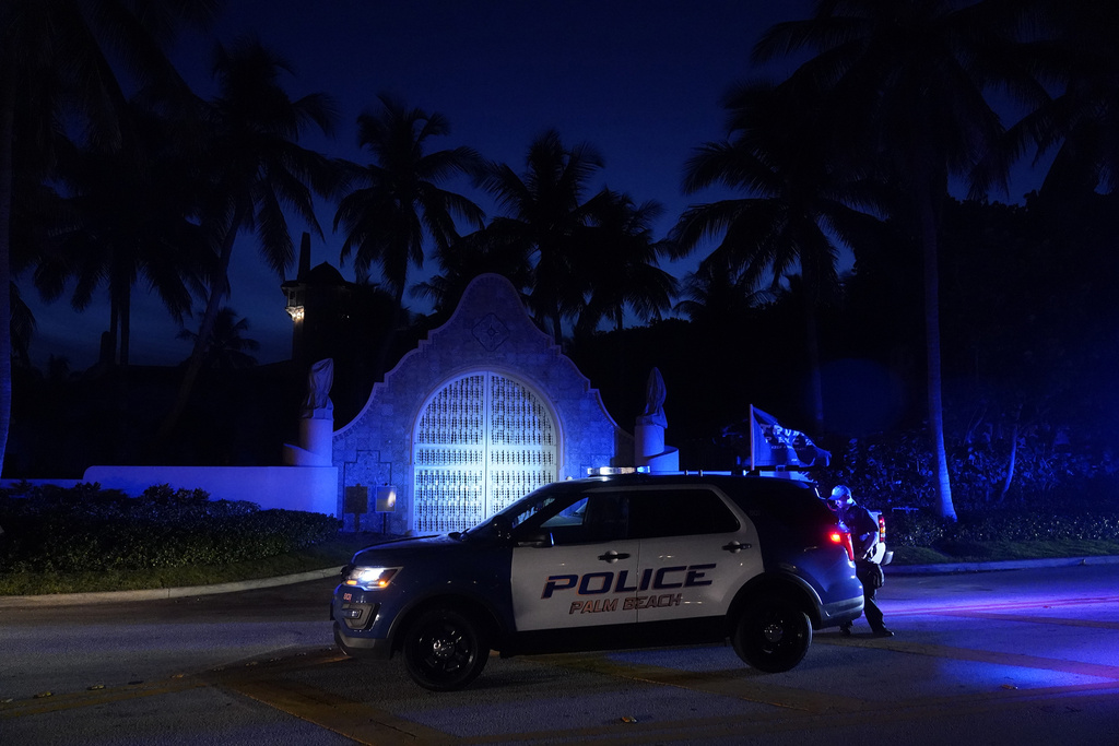 Secret Service kills armed man who breached Mar-a-Lago security perimeter