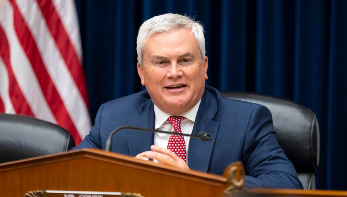 Image for Comer opens investigation into taxpayer
