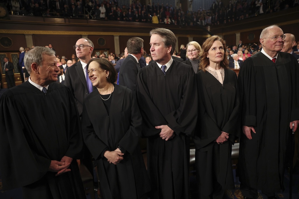 Supreme Court conservatives split sides with liberals in Trump tariffs ruling