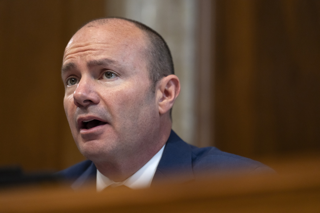 Prison bureau addresses ‘unacceptable’ treatment of Mike Lee after mishandled inmate call