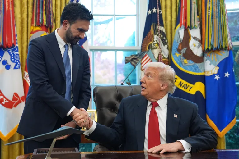 President Donald Trump shakes hands with New York City Mayor-elect Zohran Mamdani in the Oval Office