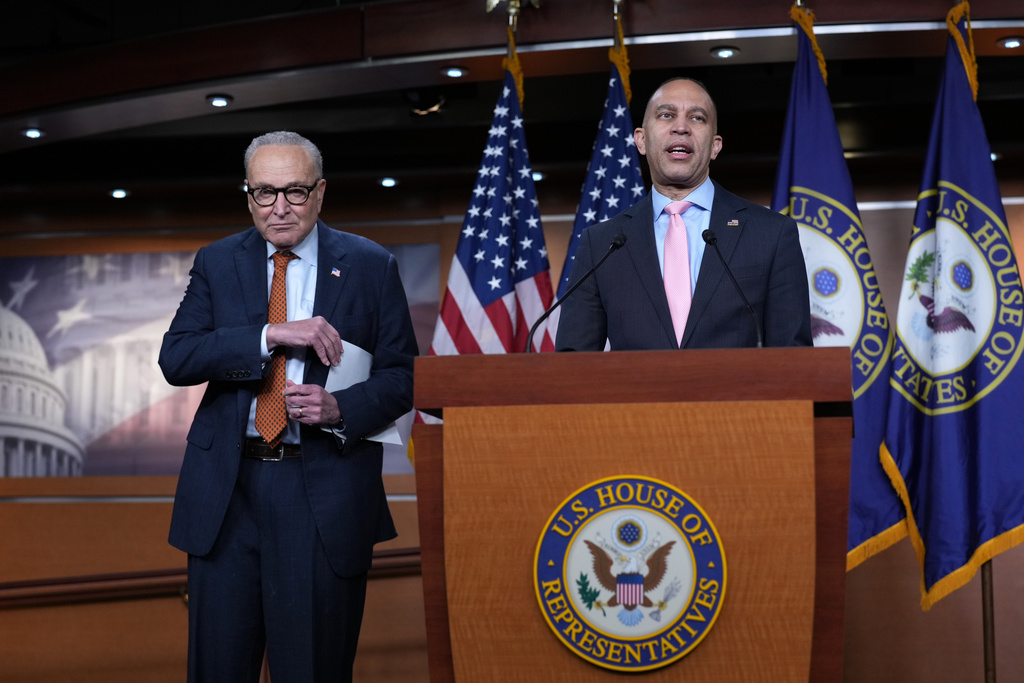 ‘Crushing defeat for the wannabe king’: Democrats celebrate Trump’s tariff loss