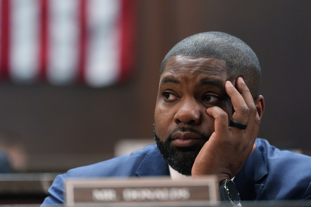 ‘Conflict of interest’: Byron Donalds takes financial interest in Bitcoin as he pushes pro-crypto platform