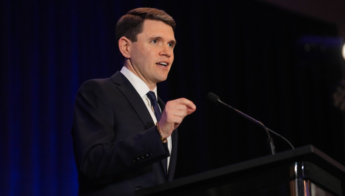 “Debate Erupts Over FCC Fairness Rule in Colbert-Talarico Clash”