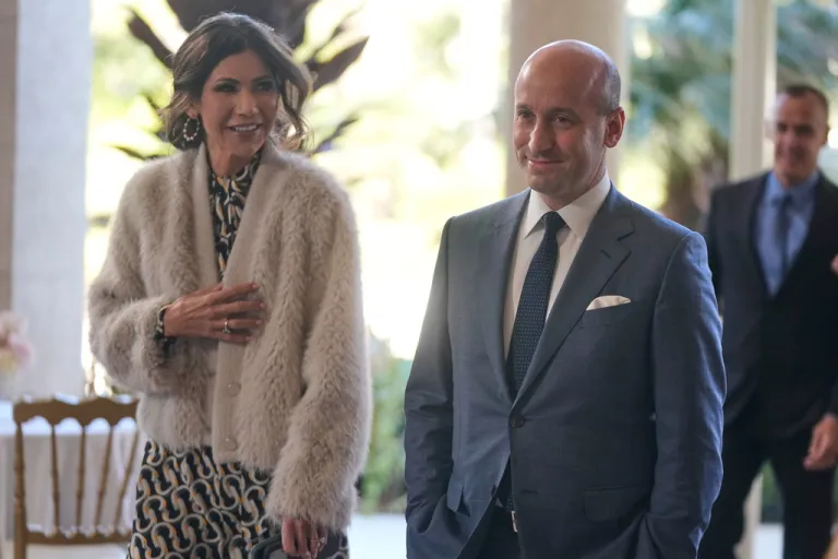 White House deputy chief of staff Stephen Miller and Homeland Security Secretary Kristi Noem arrive at Mar-a-Lago.