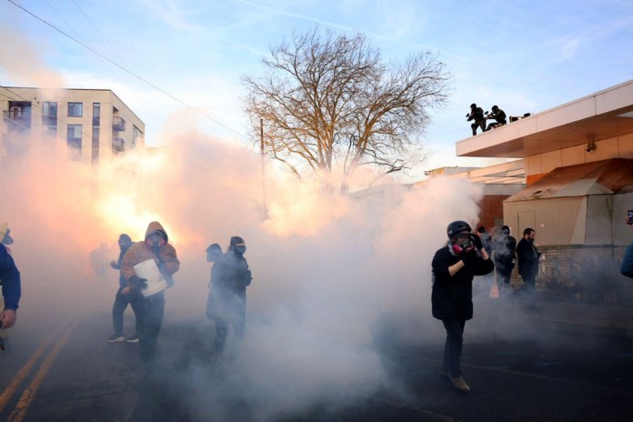 Federal officers barred from firing munitions at Portland anti-ICE protesters