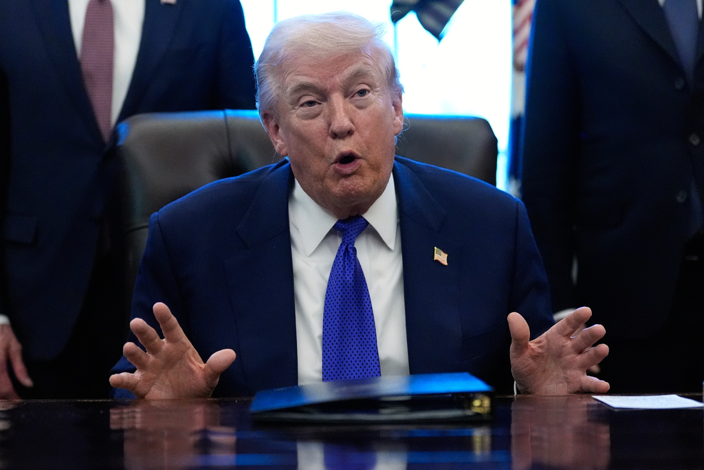 WATCH LIVE: Trump signs bill to avert government shutdown